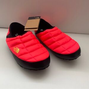 The North Face Thermoball Traction Mule Camp Shoe Winter Warm Puffy Insulated